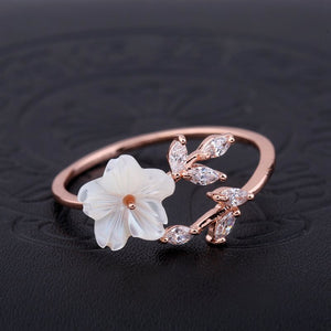 Dainty Flower Rose Gold Ring