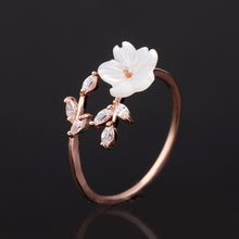 Load image into Gallery viewer, Dainty Flower Rose Gold Ring