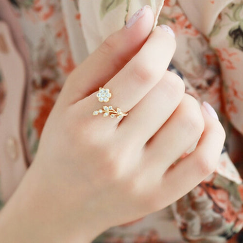 Crystal Leaf Flowers Ring