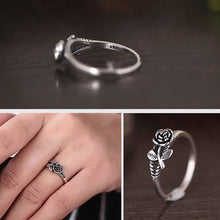 Load image into Gallery viewer, Silver Color Flower Ring