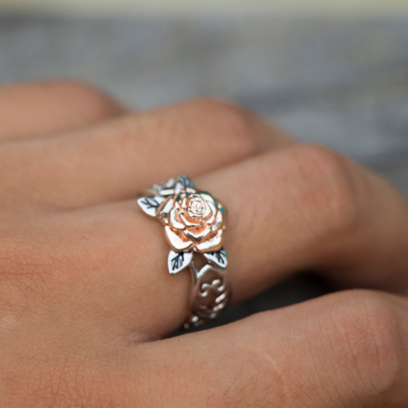 Elegant Rose Flower Ring – Bella Florra