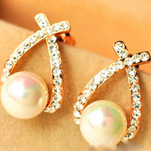 Load image into Gallery viewer, Fashion Stud Earrings