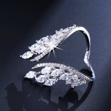 Load image into Gallery viewer, Butterfly Wings Crystal Ring