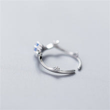 Load image into Gallery viewer, BLUE CRYSTAL ELK SILVER RING